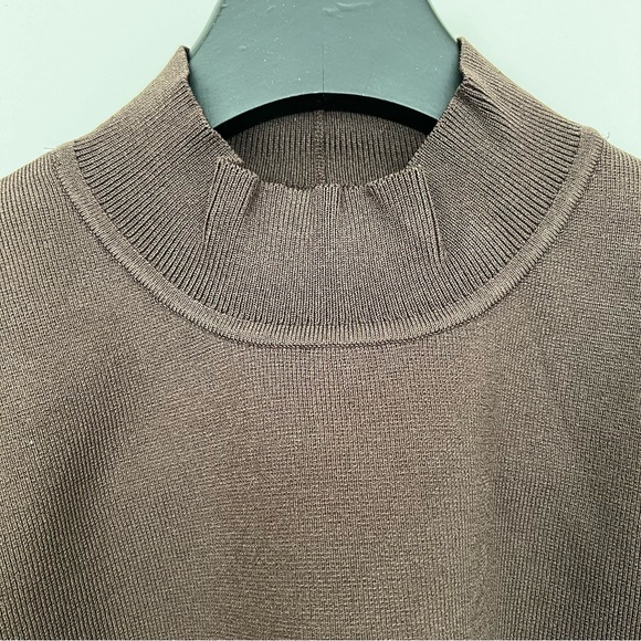 ARITZIA Babaton Sculpt Knit Level Turtleneck - Picture 9 of 11